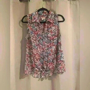 Women’s CB Sleeveless See Through Blouse